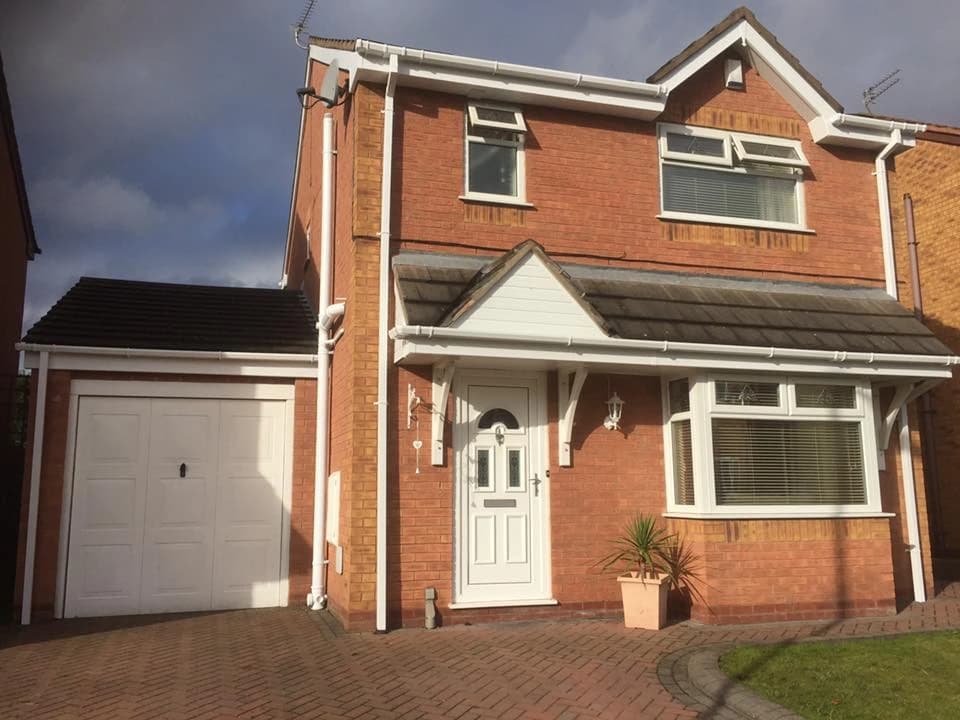 Gutters fully cleared and flowing freely on a Merseyside home after professional gutter cleaning